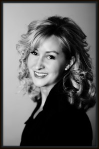 Shae Black and White