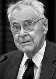 William H. McNeill.jpg