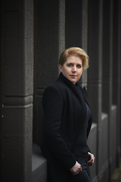 Clare Mackintosh, photographed by Charlie Hopkinson © 2016